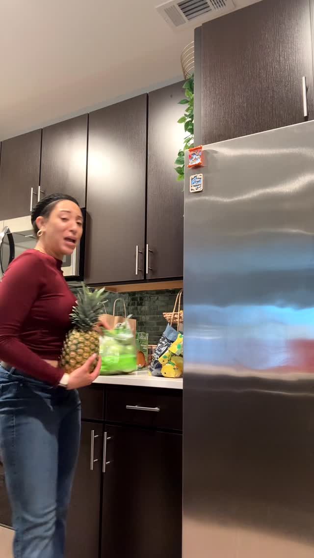 Me and my fruit basket are back baby 🤣😝🍒💃🏽I know it’s only been like week but hey y’all. I feel like posting again 😭😂🥴. 

I’m starting a small liquid only fast today… 5 - 8 days is the goal… but I won’t say too much until I successfully complete it lol 🫢🌱.

Time to get to juicing 💪🏽. And yessssss, I’ve still been in the gym y’all ❤️‍🔥😅 it’s week 4! Let’s get it! Have a great day!
.
.
.
#juicingforhealth #blackvegansofig #dancinginthekitchen #funinthekitchen #healthyvibes
